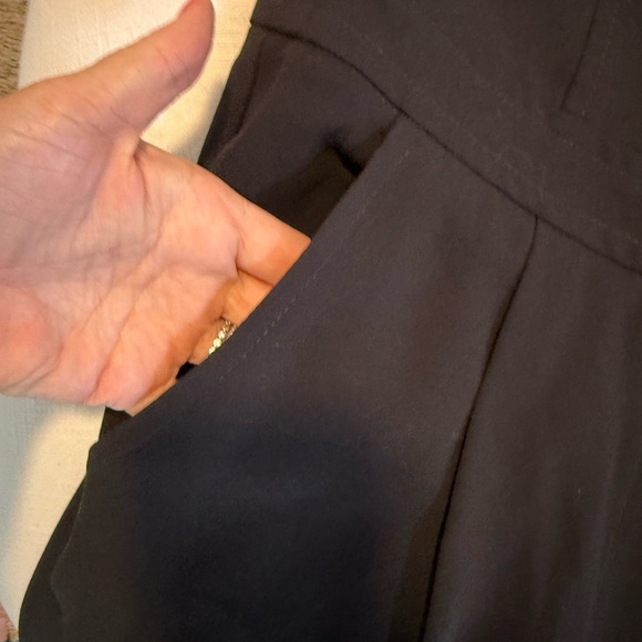 Trina Turk Black Strapless Jumpsuit Wide Legs Romper Pockets Pleats size 10 - Picture 4 of 7